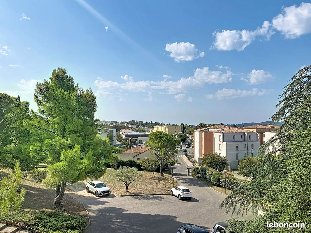 Appartement 4 pièces 85 m² · aux Angles · 85 m² · 993 €/mois