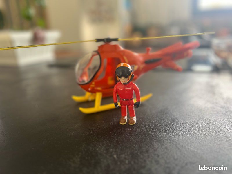 Hélicoptère Sam le pompier (image 1)