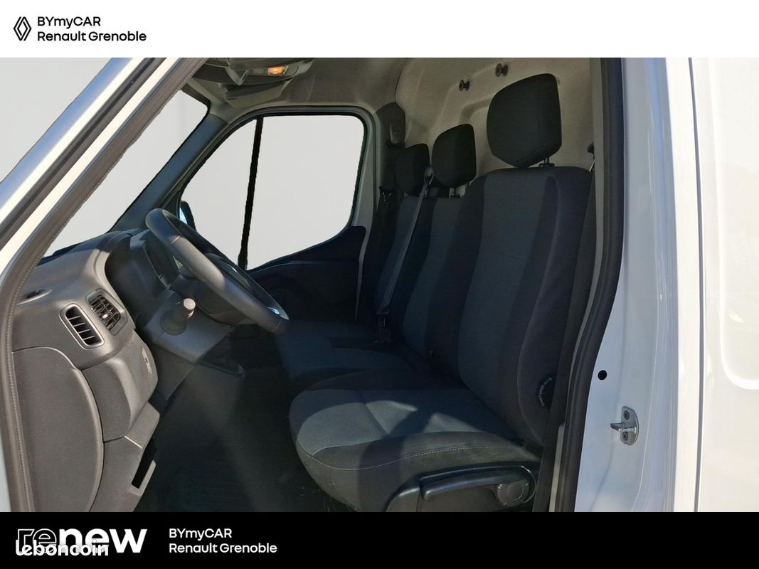 Renault master fgn trac f3500 l2h2 blue dci 135 confort (image 11)