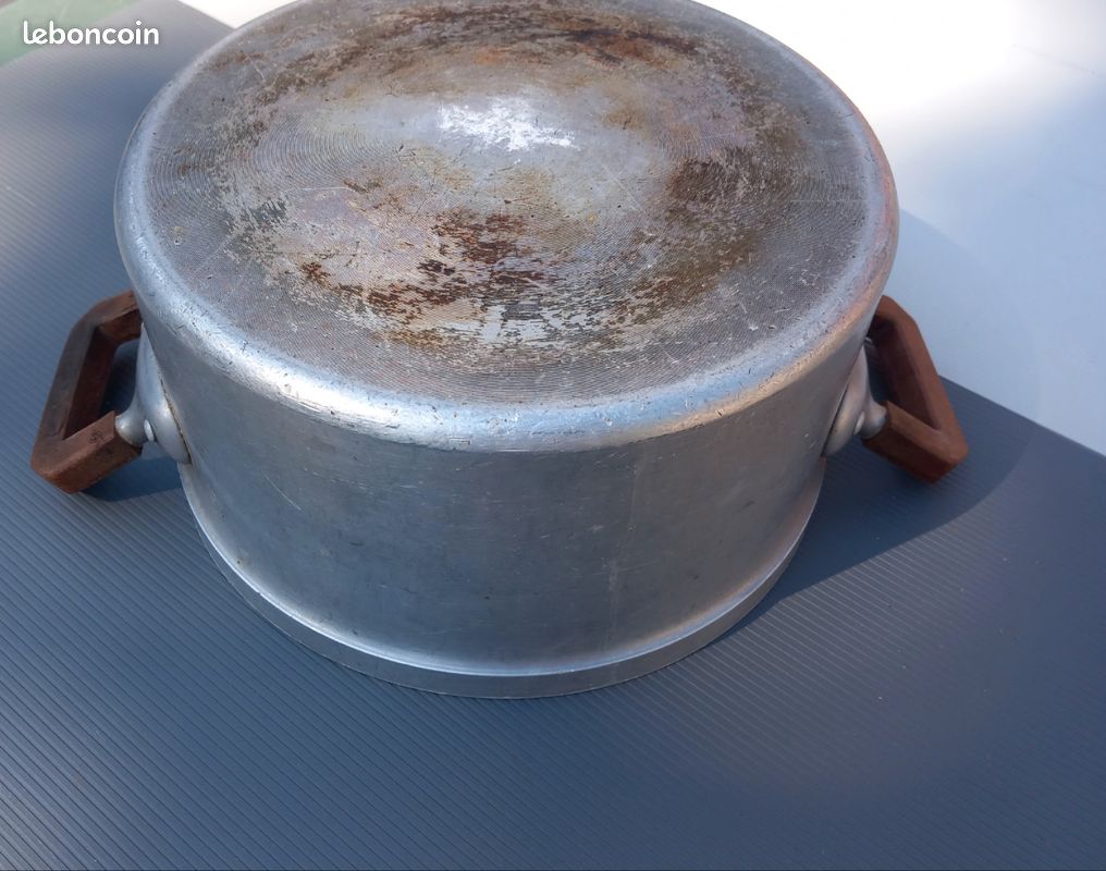 Ancienne Casserole En Aluminium Pur Vintage - Diamètre 24 Cm - Origine France - Occasion
