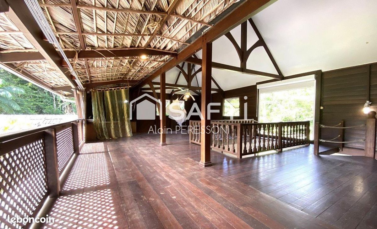 Propriété 5 pièces 230 m² (image 9)