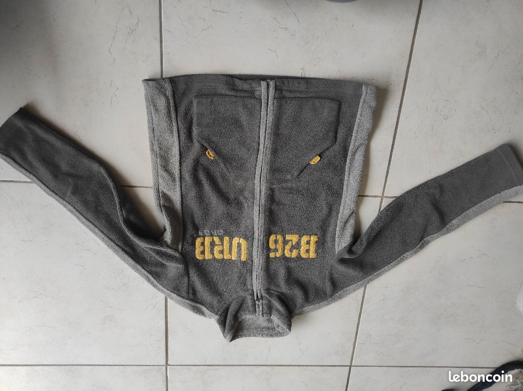 Sweat polaire 8 ans garçon kaki (image 1)