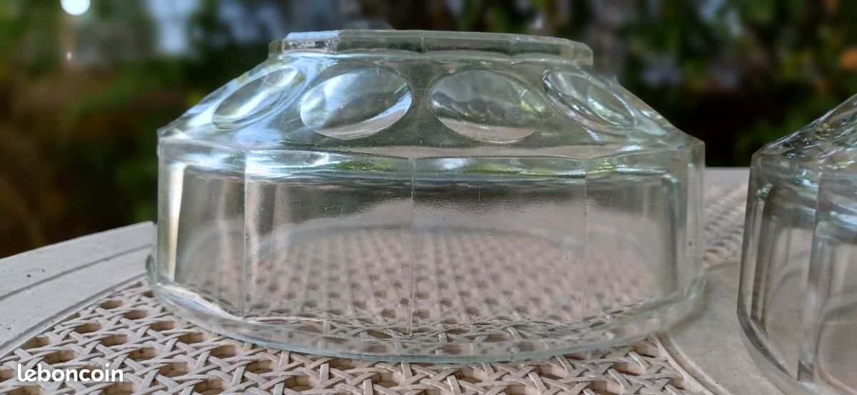 Lot De Deux Anciens Saladiers En Verre Taillé - Vintage Déco Cuisine
