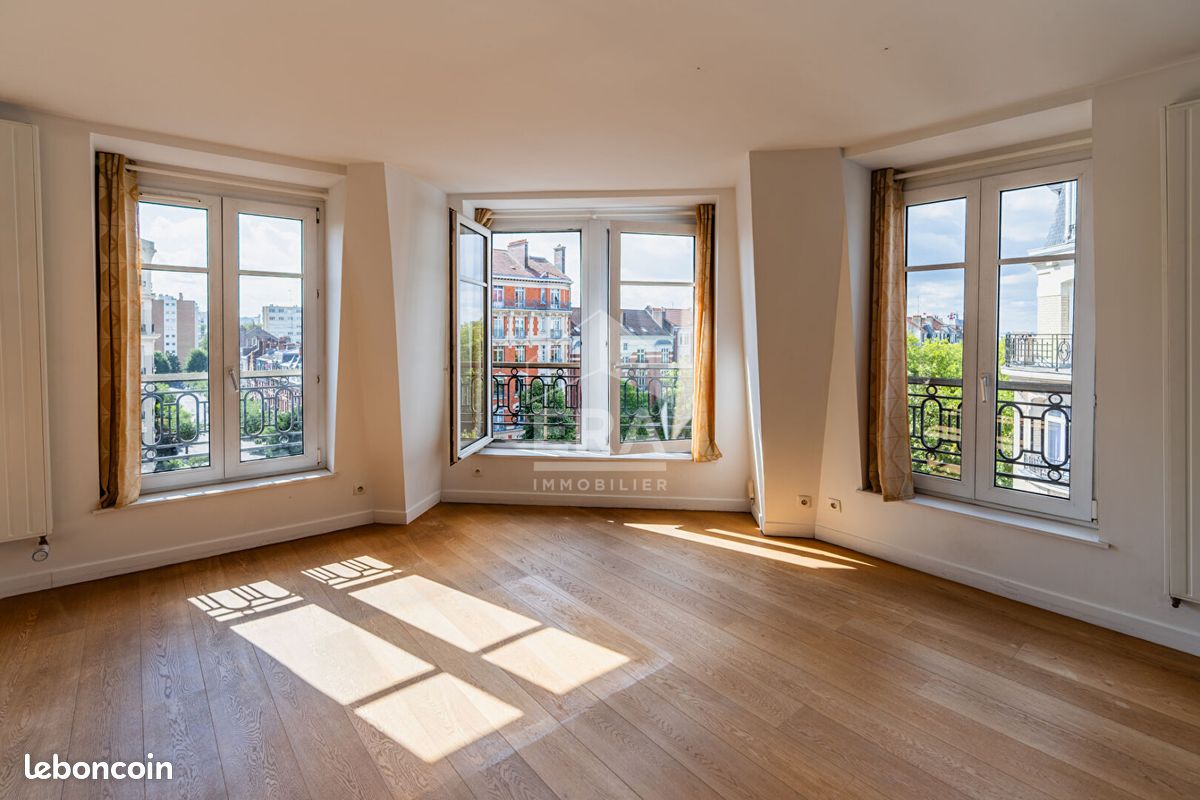 Appartement 7 pièces 159 m² · à La Madeleine · 159 m² · 580 000 €