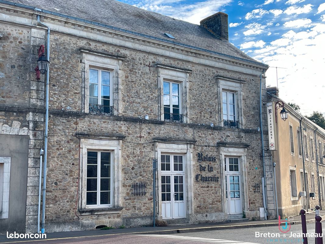 Maison 16 pièces 451 m² · à Conlie · 451 m² · 252 400 €