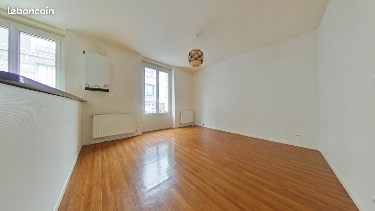 Appartement 3 pièces 49 m² · à Saint-Étienne · 49 m² · 389 €/mois