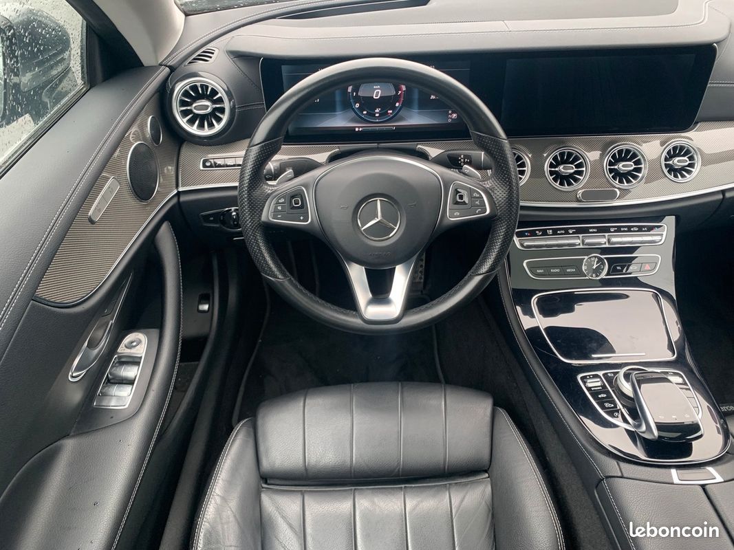 Mercedes-Benz Classe E Coupé 245 chevaux | 300 | Executive | Caméra 360° | Toit ouvrant panoramique (image 12)