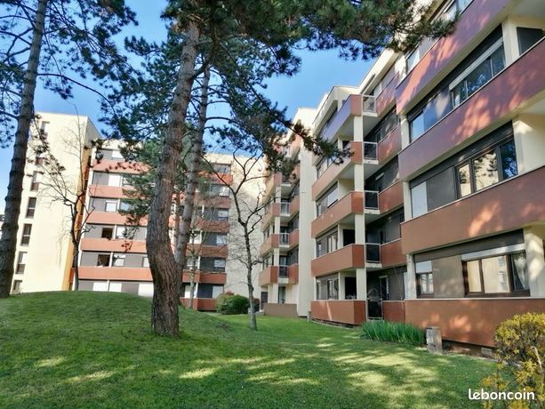Appartement 4 pièces - 85m2, avec loggia et box fermé - Hauts de Saint Nicolas