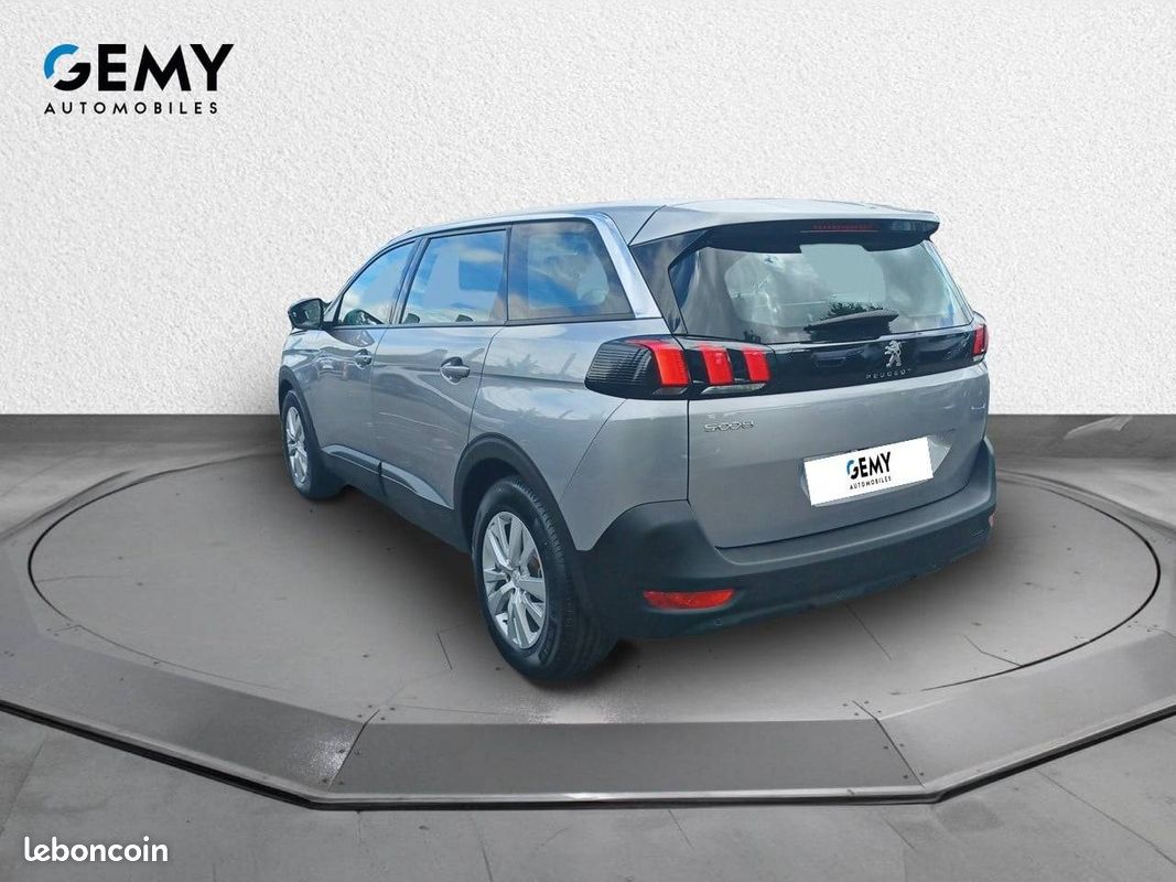 PEUGEOT 5008 Hybrid 136 e-DCS6 Active Pack (image 7)