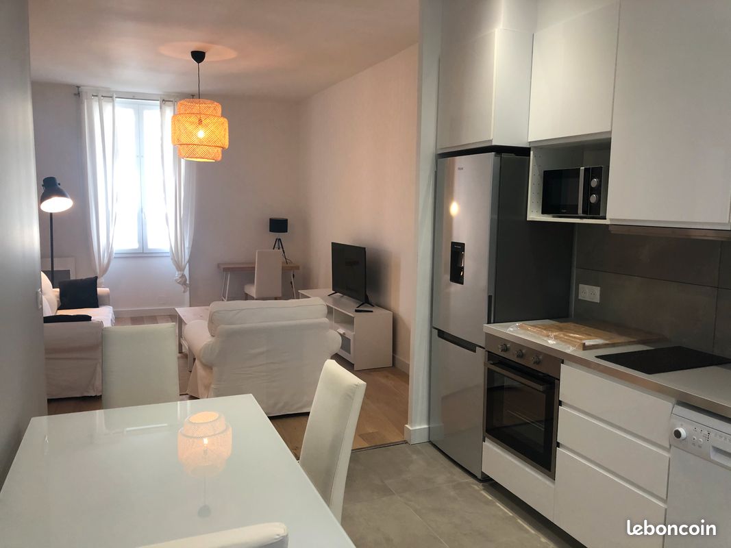 Appartement 2 pièces 49 m² · à Bordeaux · 49 m² · 1 050 €