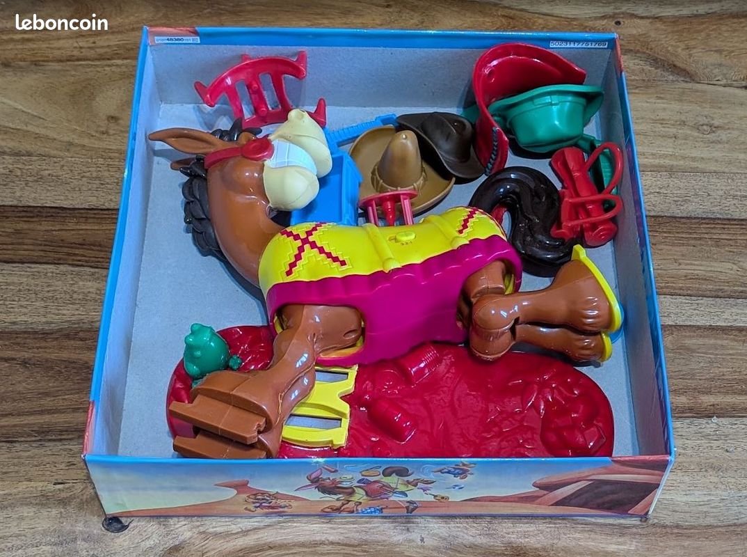 Jeu Bourricot Hasbro – Empilage Sur Selle De Mule Têtue, 2 à 4 Joueurs, Dès 4 Ans