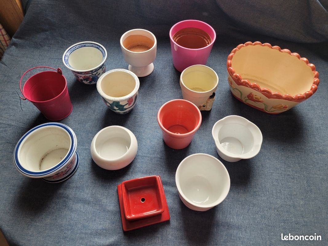 Lot de pots de fleurs ou cache pot (image 3)