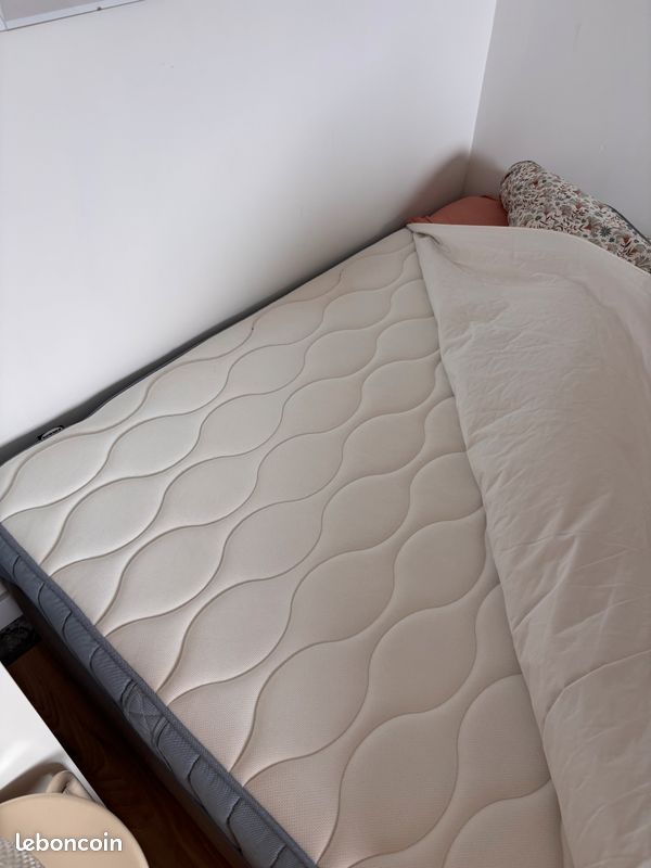 Matelas IKEA VÅGSTRANDA 160x200 + 2 sommiers tapissiers 80x200 (image 3)