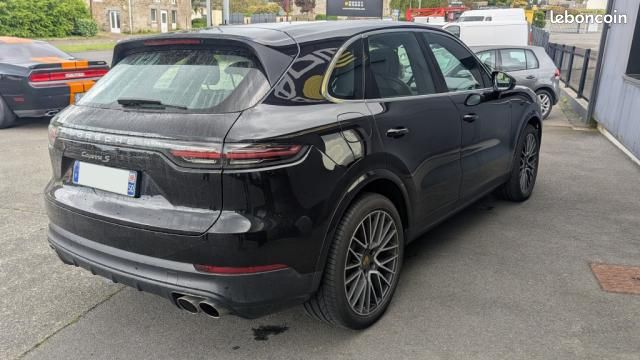 Porsche Cayenne 3.0 V6 440 ch Tiptronic BVA S (image 2)