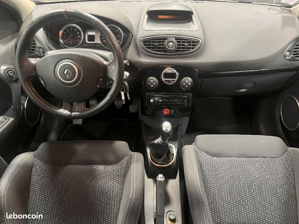 Renault Clio III RS 2.0 16V 200 Renault Sport (image 5)
