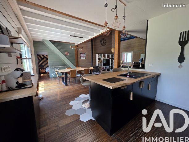 Maison 6 pièces 146 m²