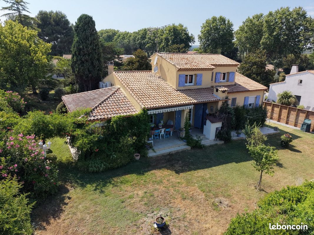 Maison 6 pièces 158 m² · à Montbazin · 158 m² · 560 000 €
