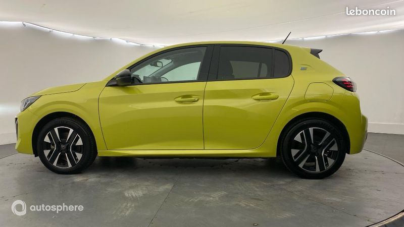 Peugeot 208 e-208 136ch E-Style (image 8)