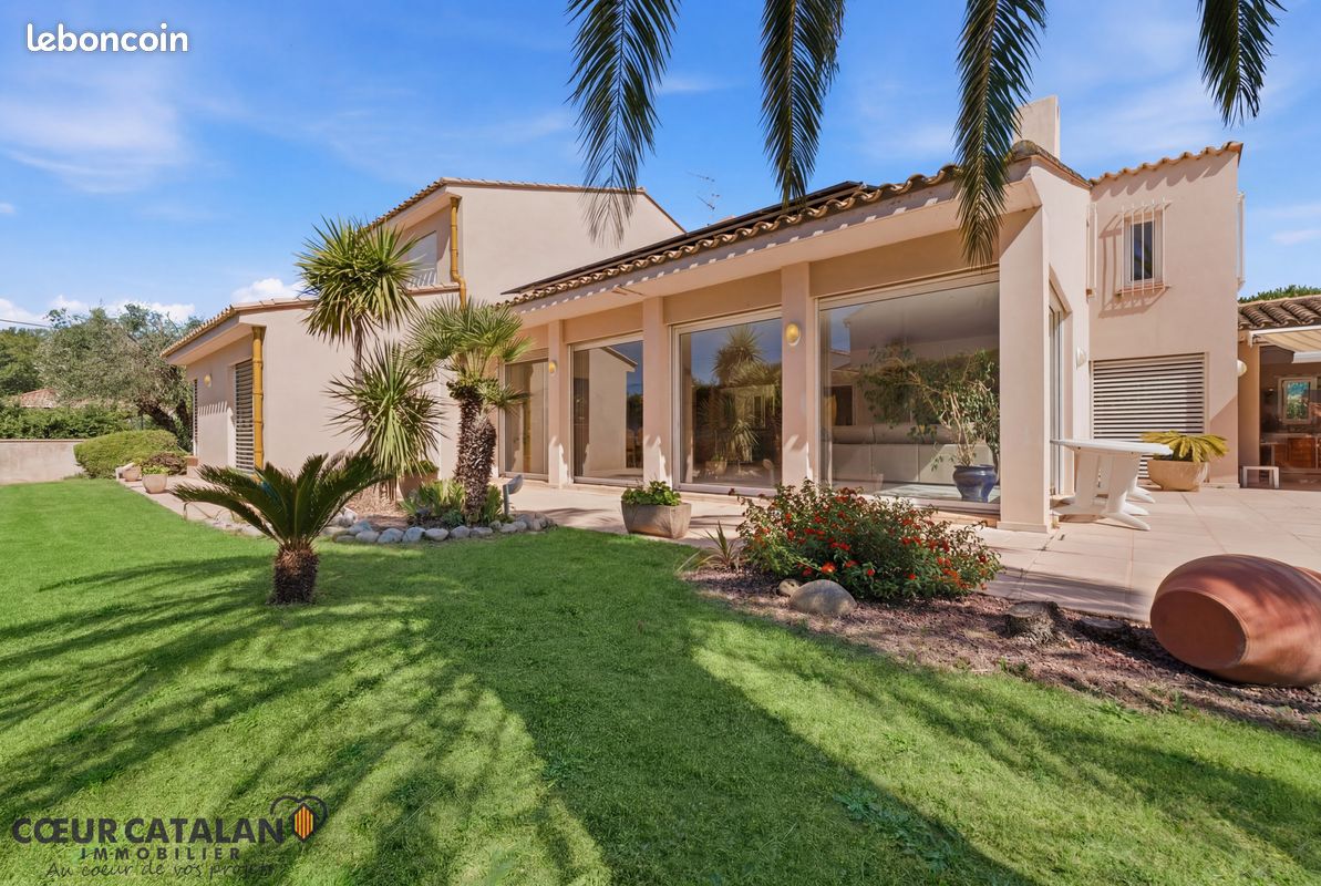 Villa 8 pièces 280 m² (image 1)