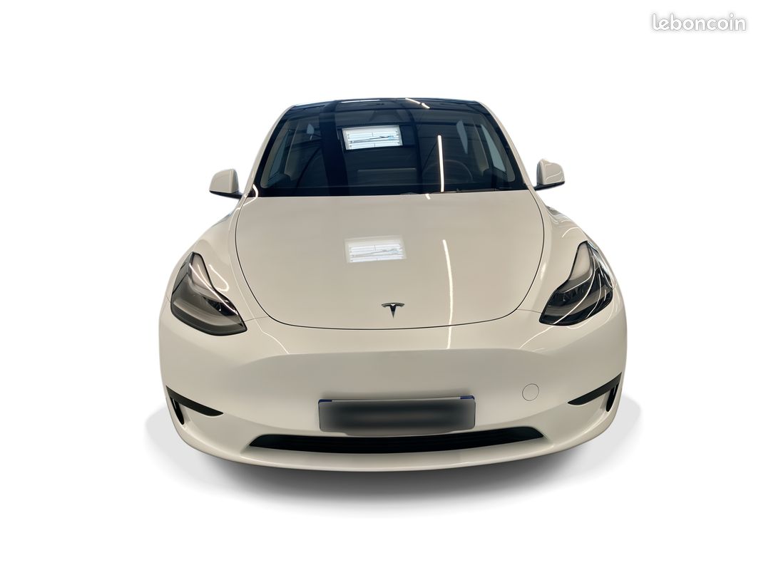 Tesla Model Y 2024 Long Range RWD - Véhicule d'occasion certifié (image 2)