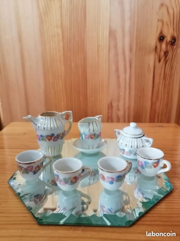 Ancien petit moulin à café pour enfant ou de dînette - Collection