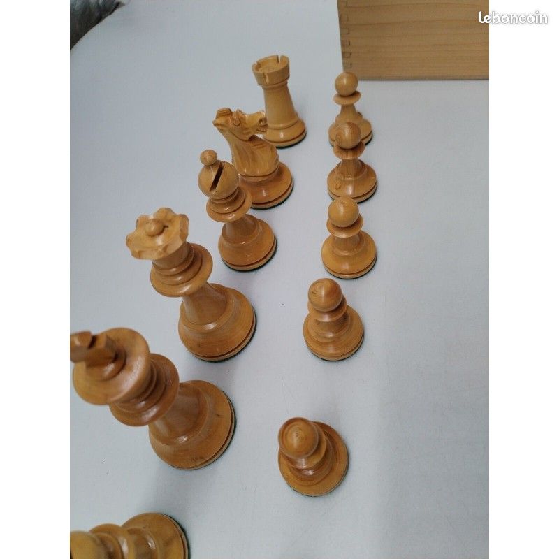 Jeu D'échecs Staunton En Bois Avec Coffret – Roi 7.2 Cm, Pièces Orange Et Blanches
