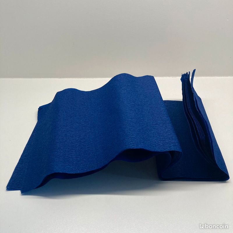 9 feuilles de papier crépon, bleu outremer, 50 x 20 cm chacune, activités et loisirs manuels pour enfants et adultes (image 1)