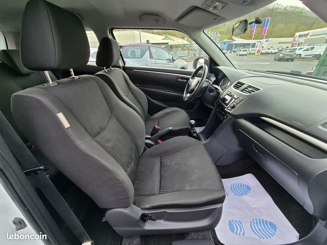 Suzuki SWIFT 1.3 DDIS 75CH GLX 3 PORTES (image 6)