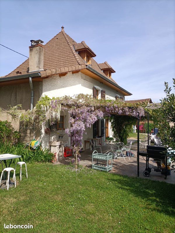 Maison 6 pièces 160 m² · à Villages du Lac de Paladru · 160 m² · 380 000 €