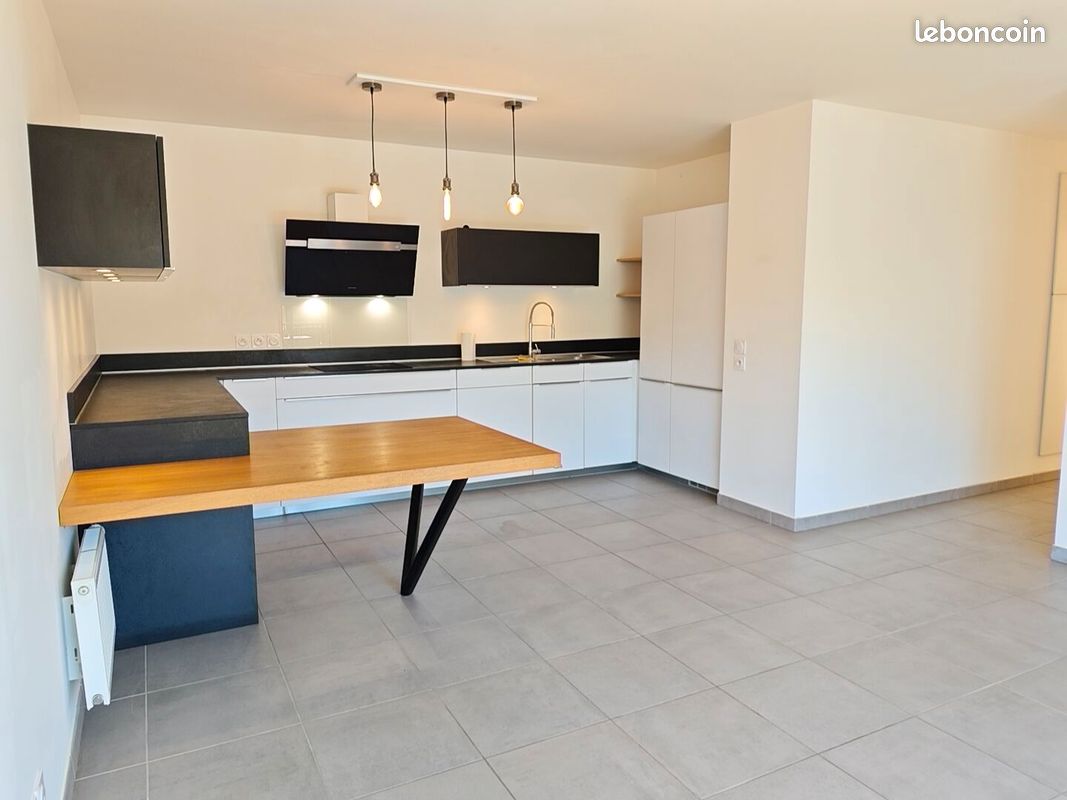 Appartement 3 pièces 64 m² · à Bordeaux · 63,5 m² · 1 000 €/mois