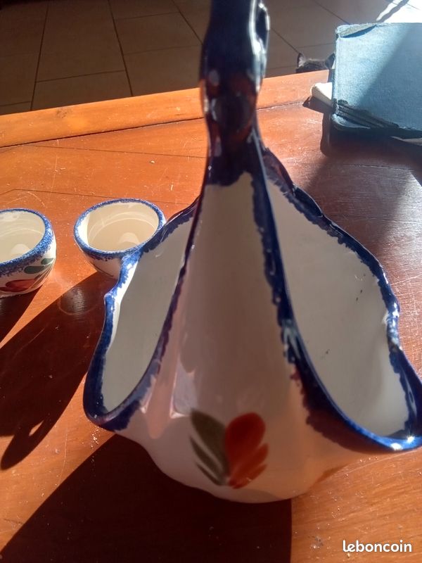 Service à dégustation panier avec 4 petites tasses 4,5x3,5cm avec anses décor fleurs faience de Quimper ht d fir r 5 (image 3)