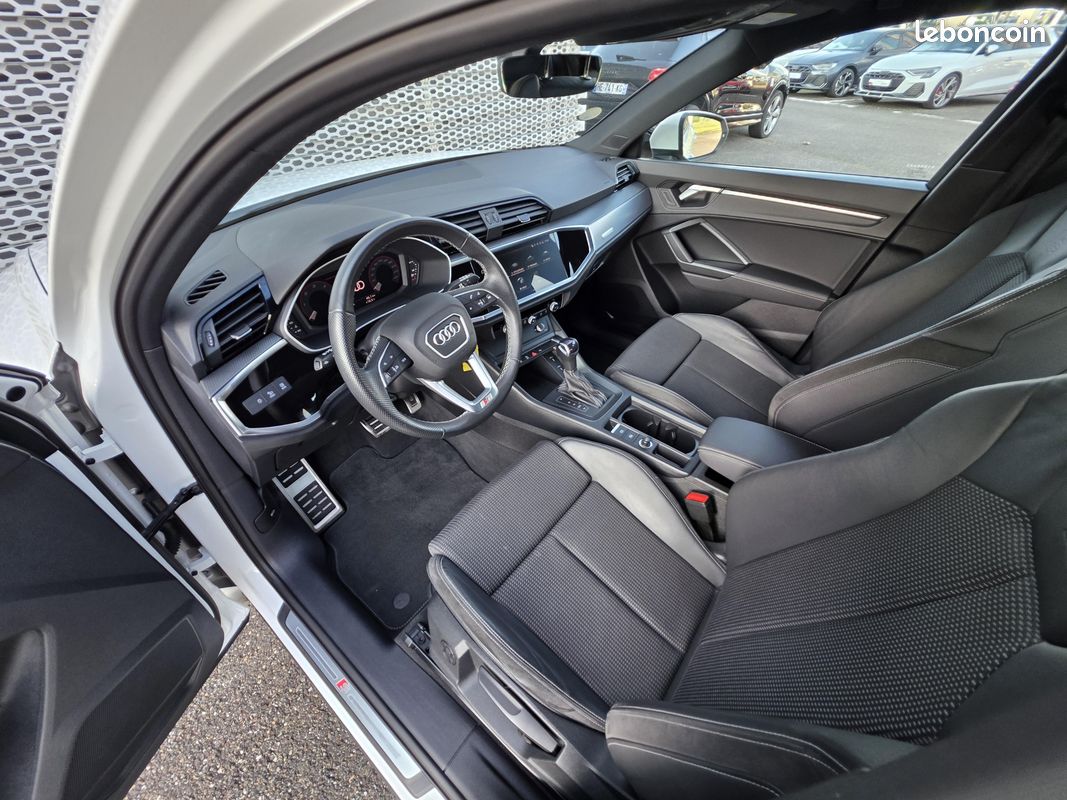AUDI Q3 35 TDI 150 ch S tronic 7 S line (image 14)