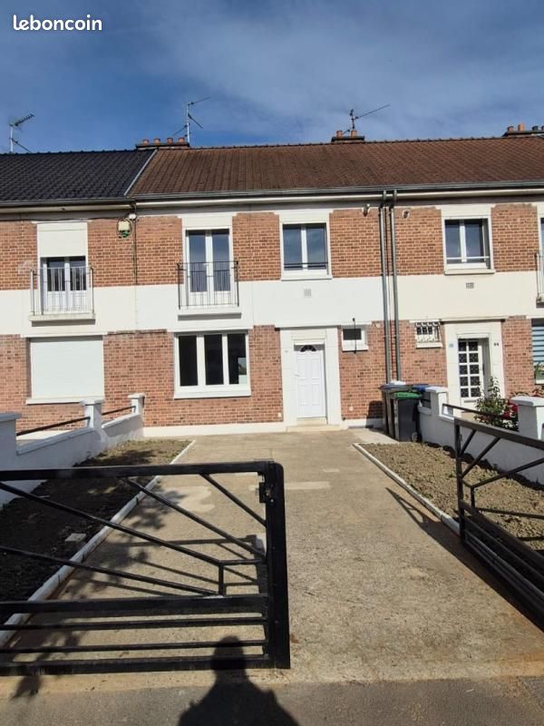 Maison 2 pièces 81 m² · à Hérin · 81 m² · 920 €/mois