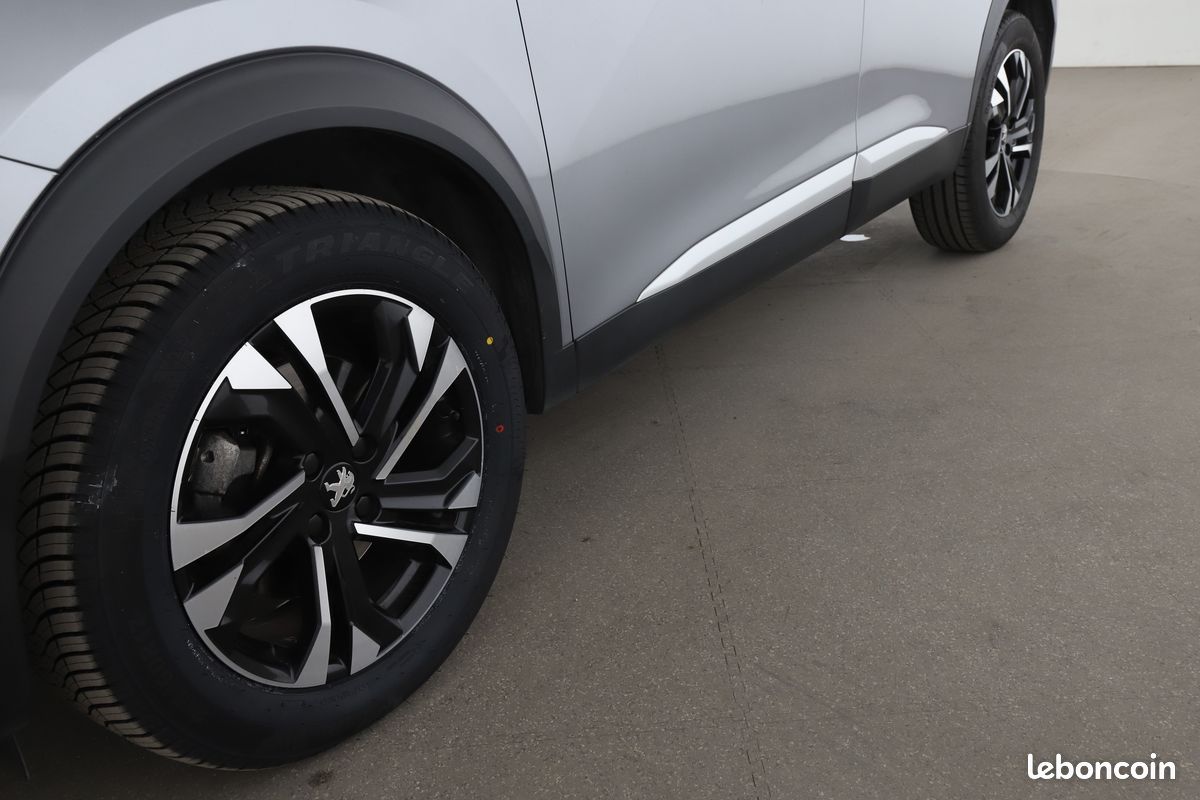 Peugeot 2008 1.5 Blue-HDi Allure EAT8 131 ch (image 28)