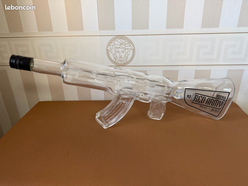 Rare coffret Red Army Vodka AK47 – caisse bois + 6 verres (image 3)