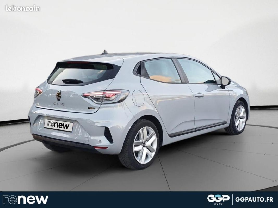 Renault Clio 1.6 E-Tech 145ch full hybrid Evolution (image 5)
