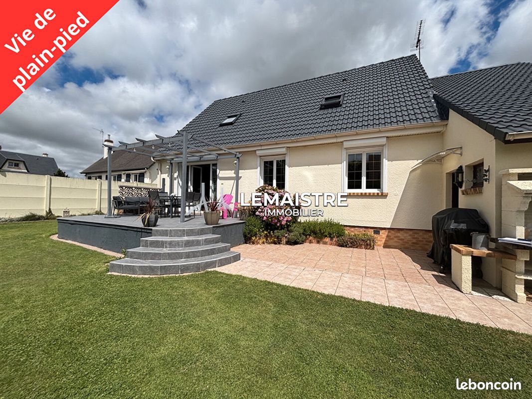 Maison 7 pièces 125 m² · à Saint-Laurent-de-Brèvedent · 125 m² · 310 000 €