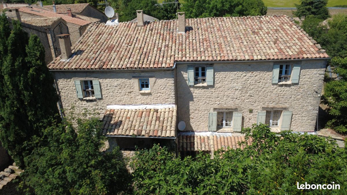 Maison 5 pièces 143 m² · à Saint-Trinit · 143 m² · 298 000 €