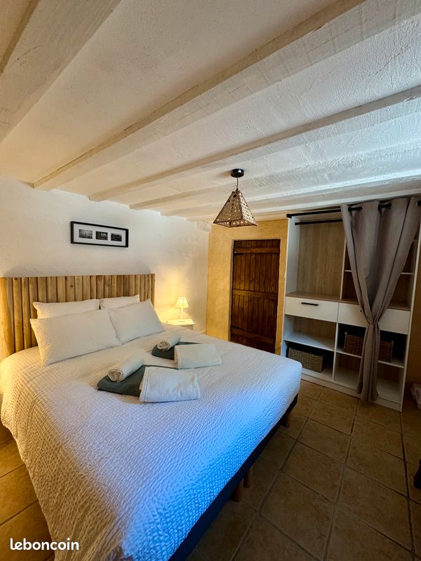 Gîte de charme, cosy,piscine 6 personnes (image 5)
