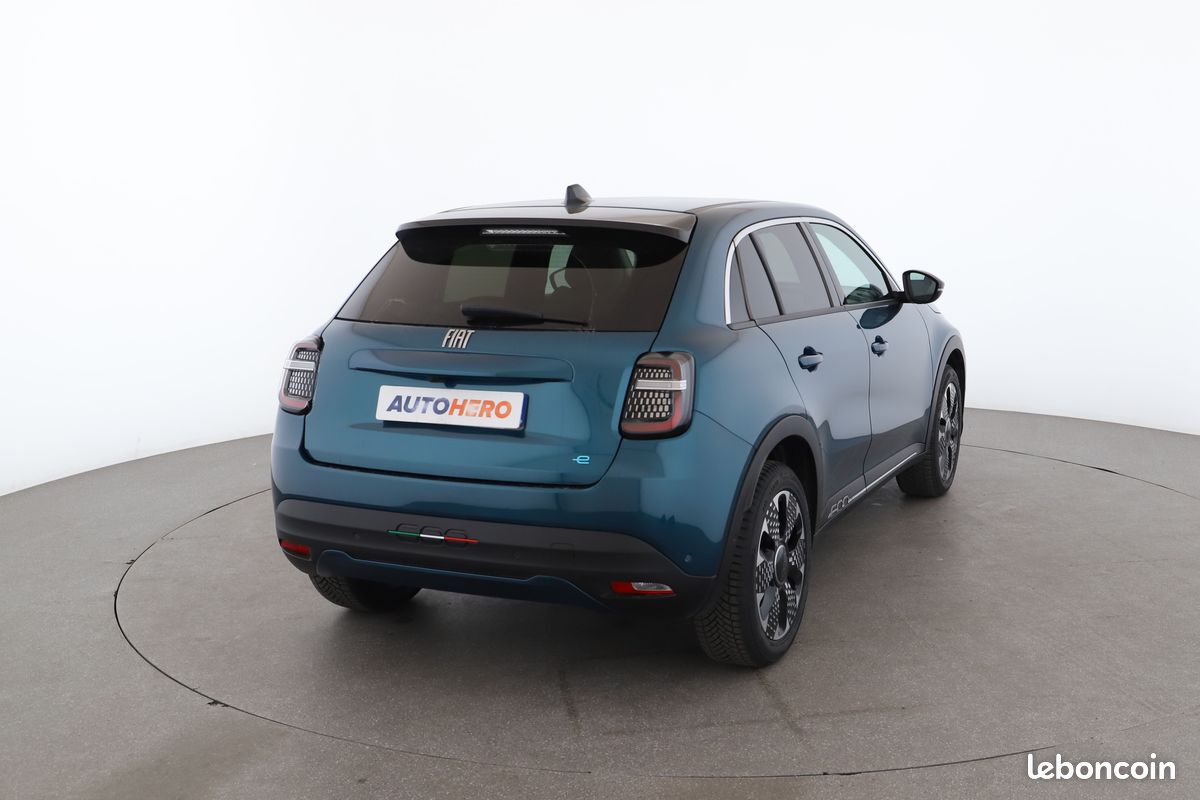 Fiat 600 Electrique 54 kWh La Prima 156 ch (image 3)