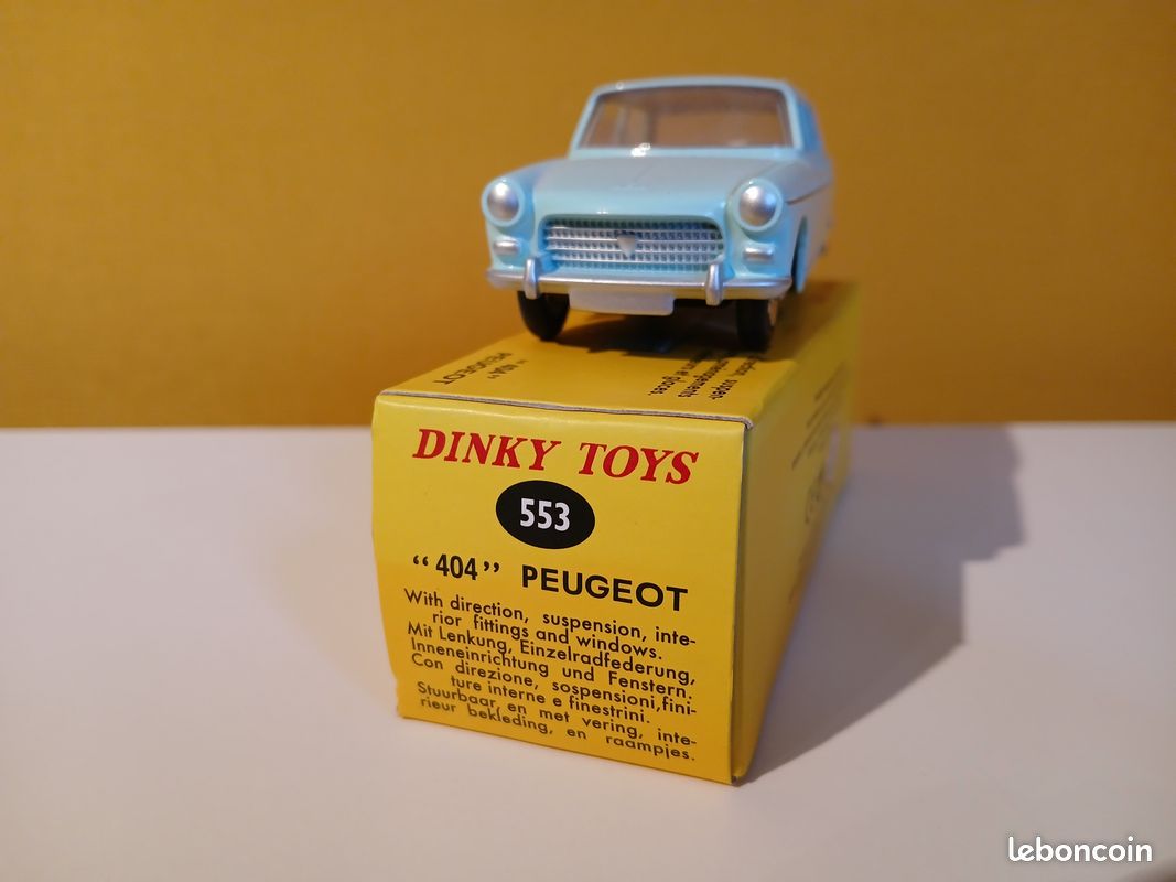 Dinky toys Peugeot 404 berline à vendre