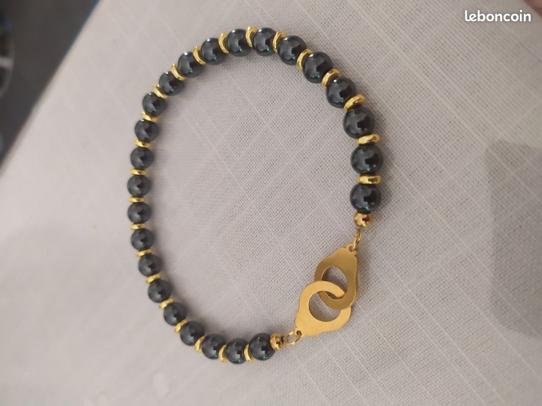Bracelet perles et menottes - Neuf (image 1)