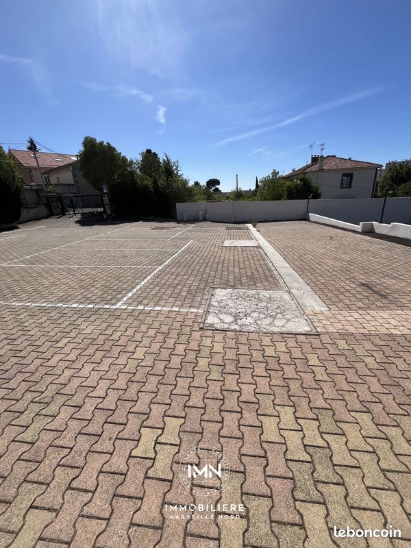 Local 140 m² Marseille (image 2)