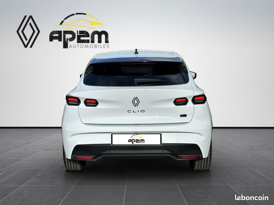 Renault Clio 1.8 E-Tech 160ch full hybrid esprit Alpine (image 5)
