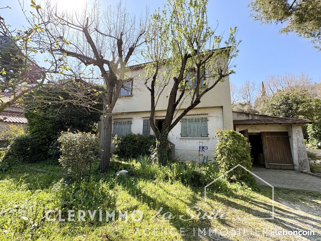 Maison 6 pièces 150 m² · à Marseille · 150 m² · 390 000 €