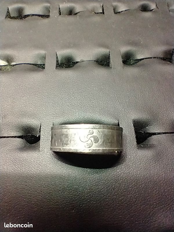 Bague acier croix basque (image 1)