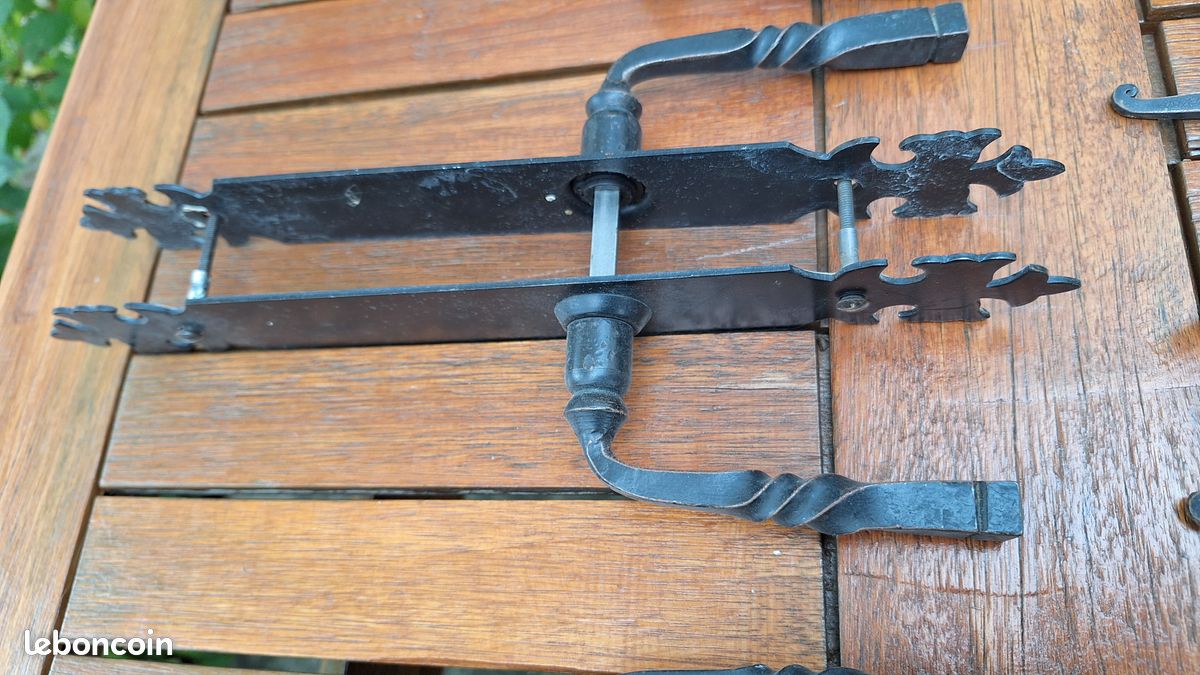 Serrures fer forge et cremones (image 2)