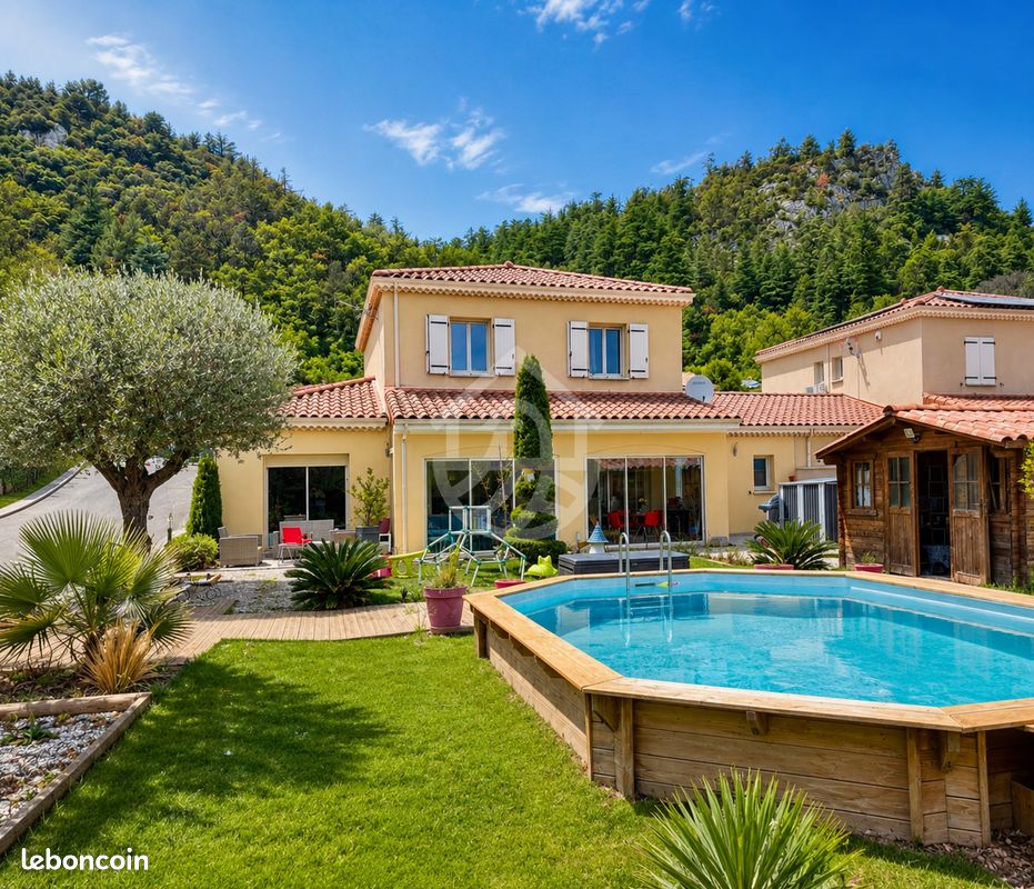 Maison 7 pièces 164 m² · à Soyons · 164 m² · 380 000 €