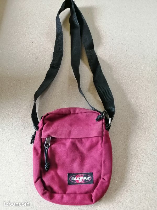 Vend sacoche Eastpak (image 1)