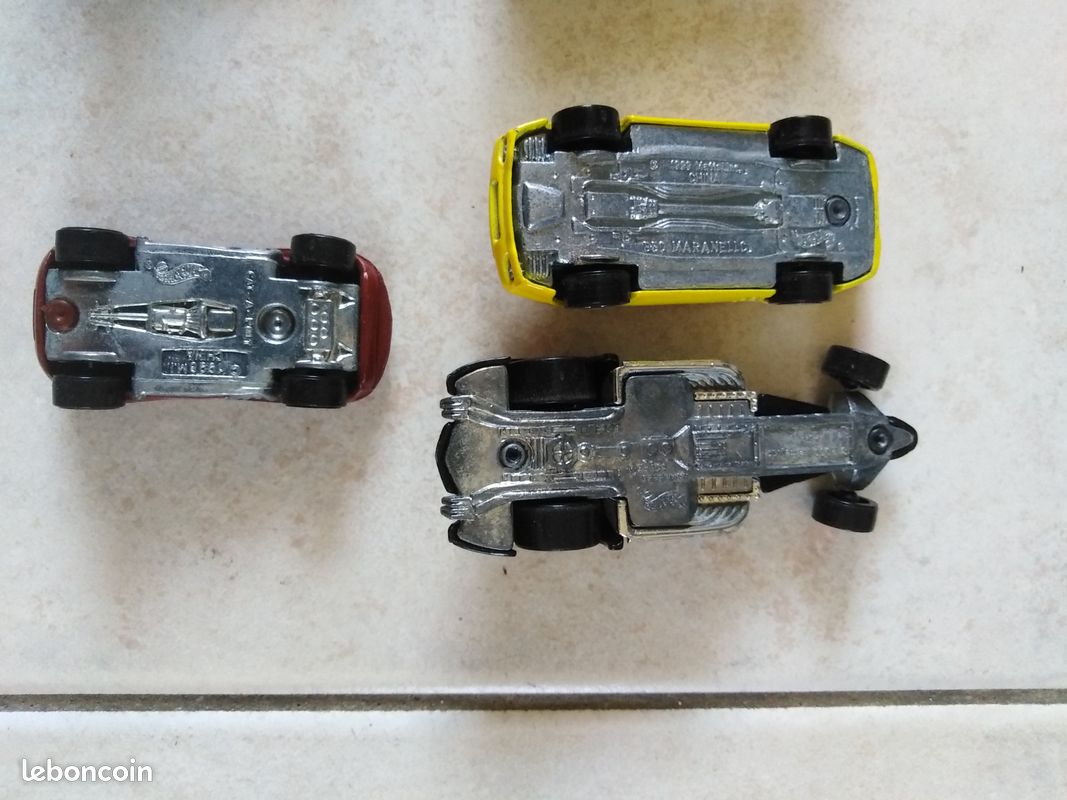 Lot de petite voiture (image 6)